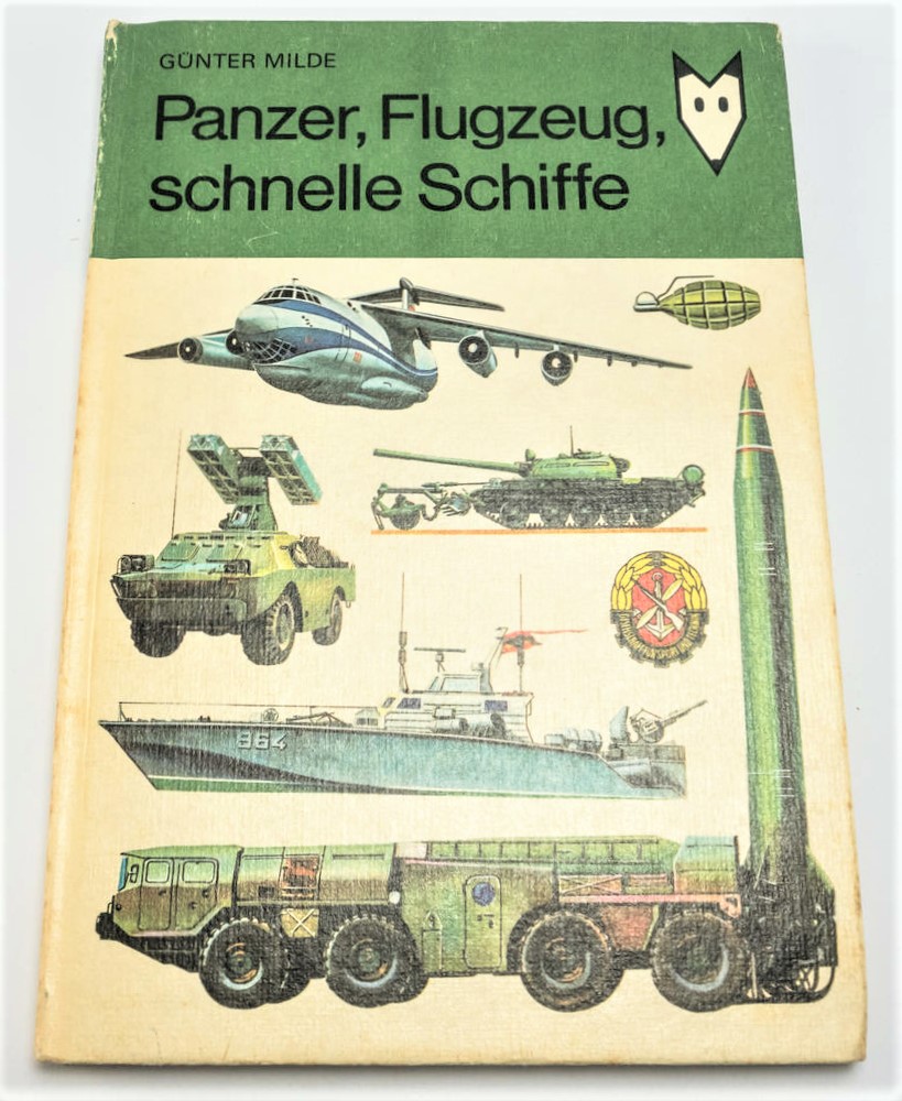 Children's encyclopaedia »Tanks, aeroplanes, fast ships«