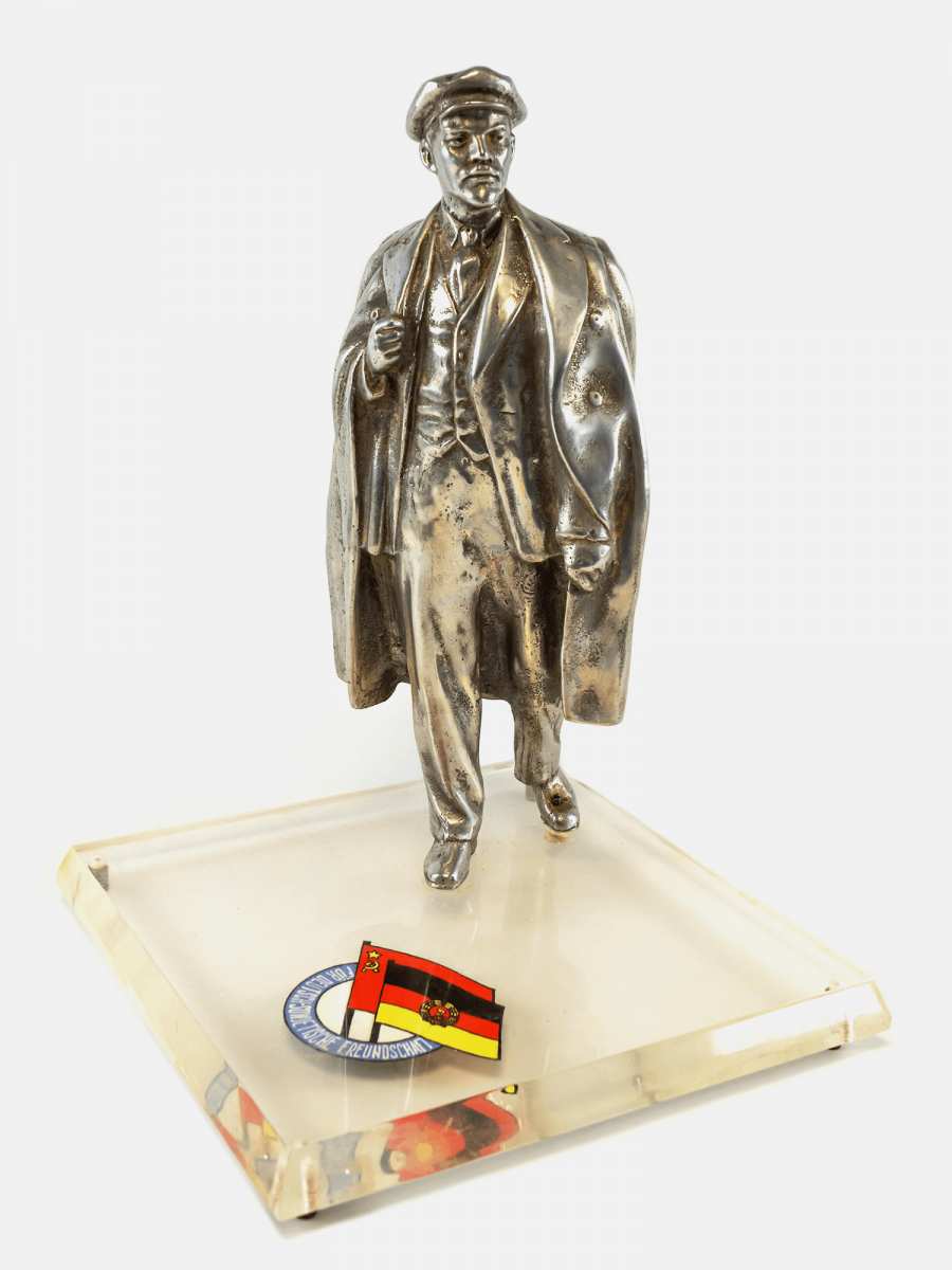 Small sculpture »Lenin« of the German-Soviet Friendship