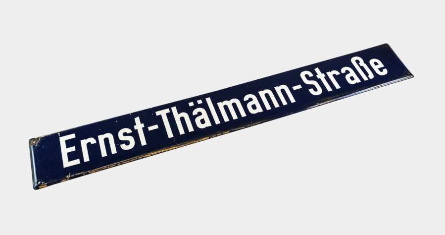 Street sign »Ernst-Thälmann-Straße«