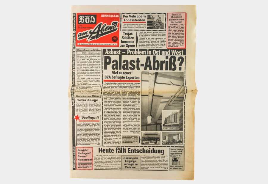 Newspaper: BZ am Abend on the demolition of the Palace of the Republic 