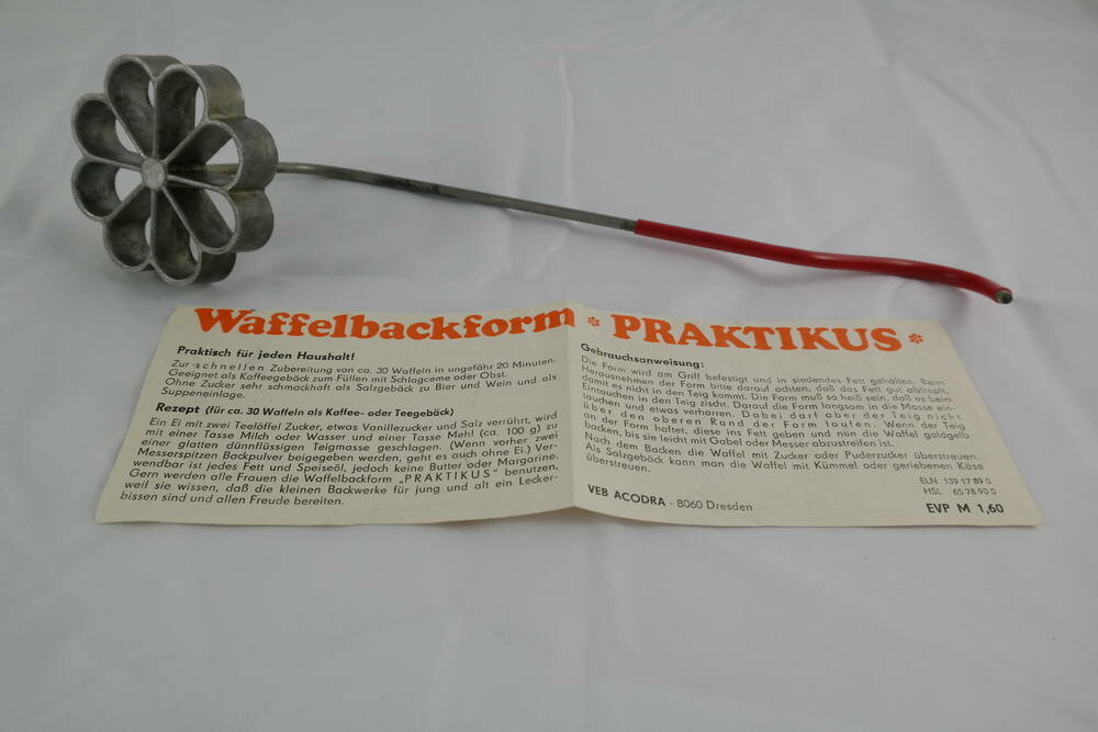 Waffelbackform &amp;quot;Praktikus&amp;quot; | DDR Museum Berlin